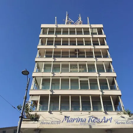 Marina Resart & Panzió Nápoly