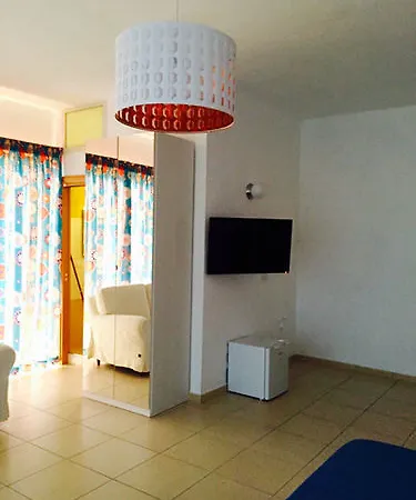 Marina Resart Rooms & Suite * Naples