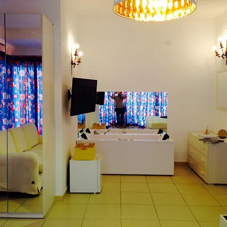 Marina Resart Rooms & Suite * Naples