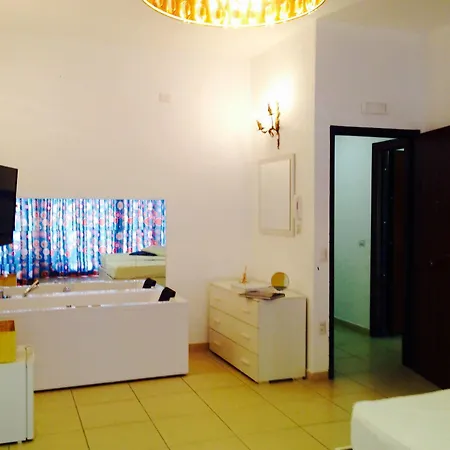 Marina Resart Rooms & Suite