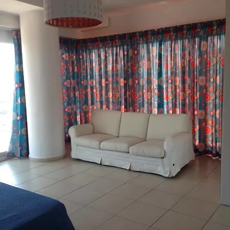 Bed & Breakfast Marina Resart Rooms & Suite