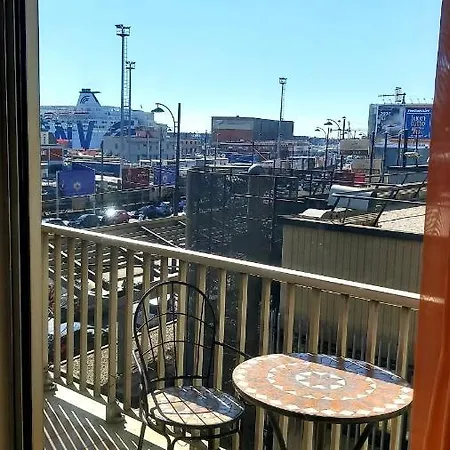 Marina Resart Rooms & Suite *